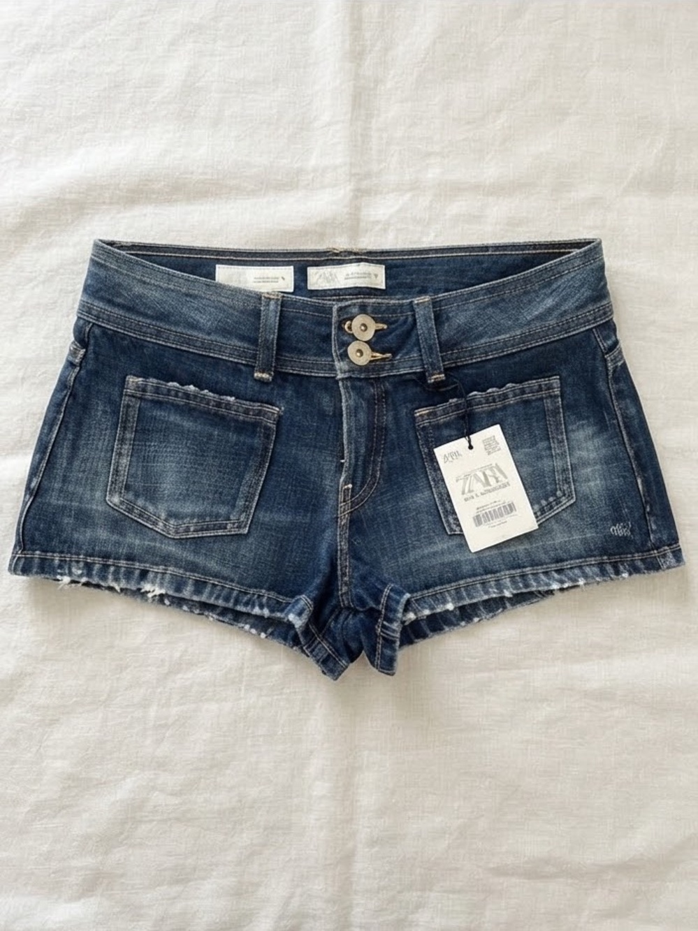 NWT Zara Low Rise Double Button Denim Shorts Dark Wash Utility Pockets / Size 4
